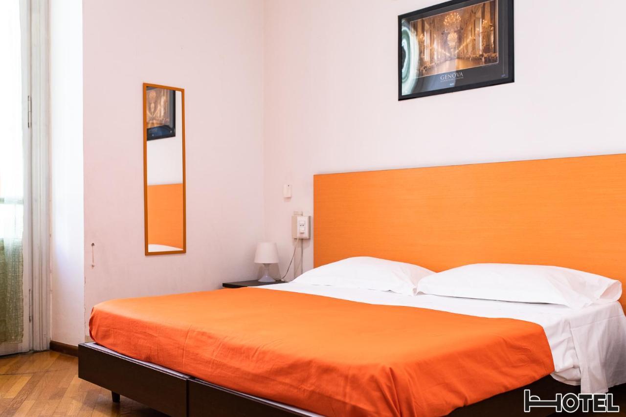 Hotel Youri Il Magnifico Генуа Екстериор снимка