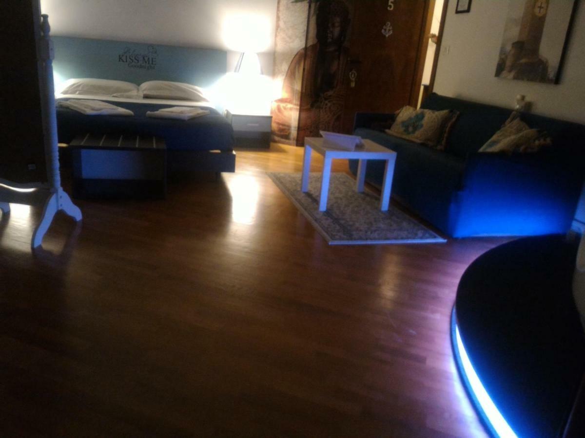 Hotel Youri Il Magnifico Генуа Екстериор снимка